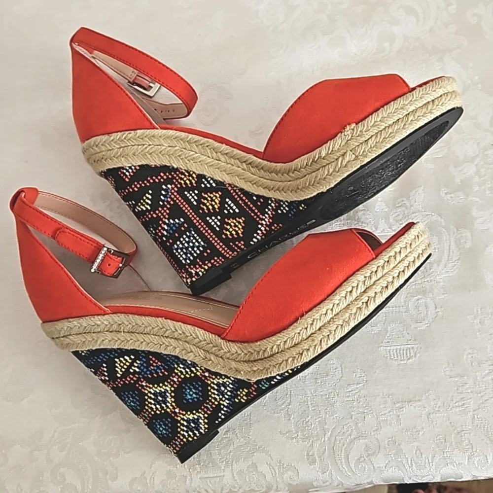 Charles By Charles David Wedges Shoes, Size 8.5M. - Picture 2 of 9
